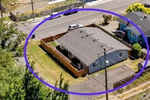 10201 17th Ave SW, Seattle, WA 98146 - Photo 4