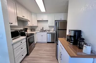 10201 17th Ave SW, Seattle, WA 98146 - Photo 16