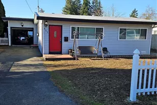 803 Dayton Ave NE, Renton, WA 98056 - Photo 1