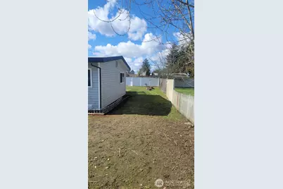 803 Dayton Avenue NE, Renton, WA 98056 - Photo 22