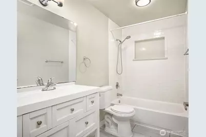 803 Dayton Avenue NE, Renton, WA 98056 - Photo 10