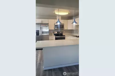 803 Dayton Avenue NE, Renton, WA 98056 - Photo 10