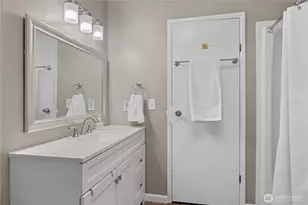 5220 176 Street SW, Lynnwood, WA 98037 - Photo 4