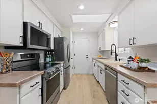 10629 26th Dr SE, Everett, WA 98208 - Photo 8