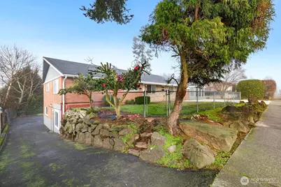 1301 Edmonds Avenue NE, Renton, WA 98056 - Photo 24