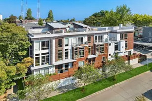 1704 E Marion St, Seattle, WA 98122 - Photo 2