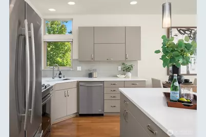 1704 E Marion Street, Seattle, WA 98122 - Photo 14