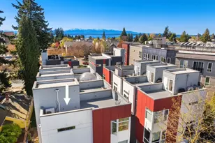 9032 14th Ave NW, Seattle, WA 98117 - Photo 2