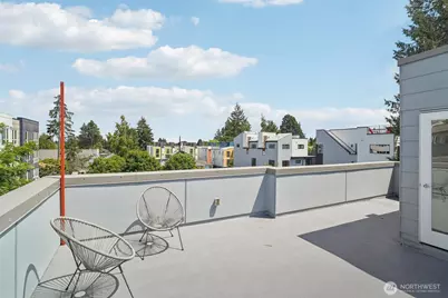 9032 14th Avenue NW #D, Seattle, WA 98117 - Photo 24