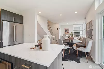 9032 14th Avenue NW #D, Seattle, WA 98117 - Photo 8