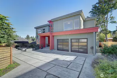 10010 Densmore Avenue N, Seattle, WA 98133 - Photo 34