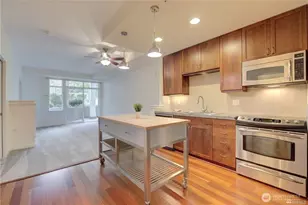 16141 Cleveland St, Redmond, WA 98052 - Photo 10