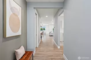 22867 SE Cherry St, Black Diamond, WA 98010 - Photo 2