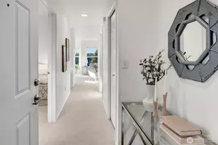 2101 N 55th St, Seattle, WA 98103 - Photo 2