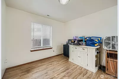 10014 Dragt Street SE, Yelm, WA 98597 - Photo 12