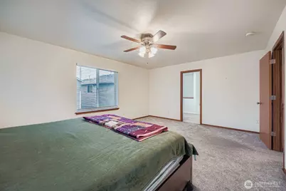 10014 Dragt Street SE, Yelm, WA 98597 - Photo 16