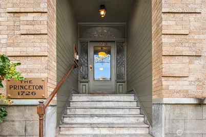 1726 15th Avenue #7, Seattle, WA 98122 - Photo 2