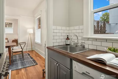 1726 15th Avenue #7, Seattle, WA 98122 - Photo 10