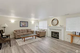 250 NW Dogwood St, Issaquah, WA 98027 - Photo 16