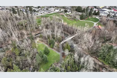 250 NW Dogwood Street #E-102, Issaquah, WA 98027 - Photo 20