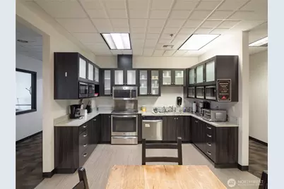 1323 Commercial Street, Bellingham, WA 98225 - Photo 2