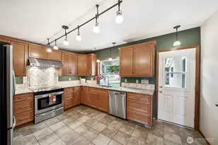 2406 10th Ave, Milton, WA 98354 - Photo 6