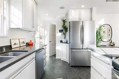 7731 29th Avenue NW, Seattle, WA 98117 - Photo 12