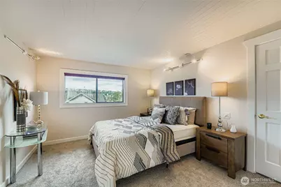 1924 Franklin Avenue E, Seattle, WA 98102 - Photo 12