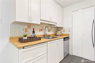 2020 Grant Ave S, Renton, WA 98055 - Photo 6