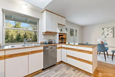 15712 NE 56th, Redmond, WA 98052 - Photo 12