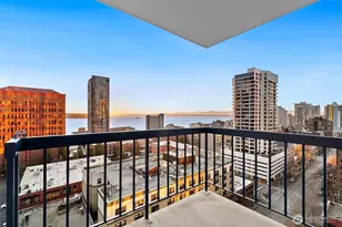 2100 3rd Ave, Seattle, WA 98121 - Photo 18