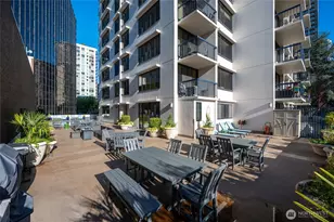 2100 3rd Ave, Seattle, WA 98121 - Photo 26