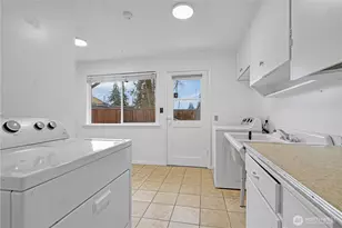 2807 NE 16th St, Renton, WA 98056 - Photo 20