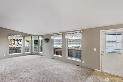 4449 Beach Drive E #1, Port Orchard, WA 98366 - Photo 4