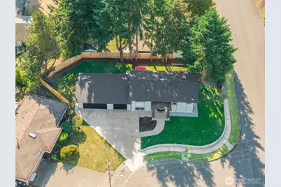 1112 Redmond Avenue NE, Renton, WA 98056 - Photo 2