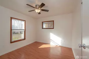 1123 W 9th St, Port Angeles, WA 98363 - Photo 22