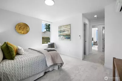 8831 Wallingford Avenue N, Seattle, WA 98103 - Photo 16