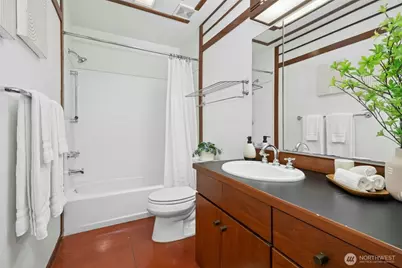 7102 NE 132nd Street, Kirkland, WA 98034 - Photo 26