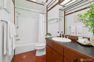 7102 NE 132nd St, Kirkland, WA 98034 - Photo 26