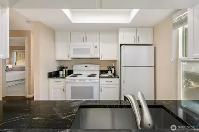 9470 Red-Wood Road NE #C-217, Redmond, WA 98052 - Photo 8