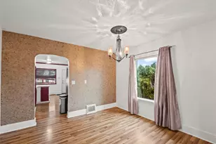 211 S 46th St, Tacoma, WA 98418 - Photo 10