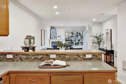 12017 32nd Avenue NE #B, Seattle, WA 98125 - Photo 12