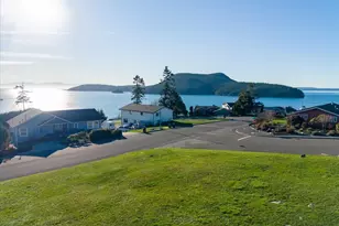 4708 Bryce Dr, Anacortes, WA 98221 - Photo 1
