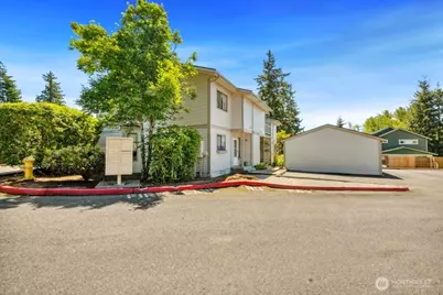 127 Union Avenue NE, Renton, WA 98059 - Photo 2