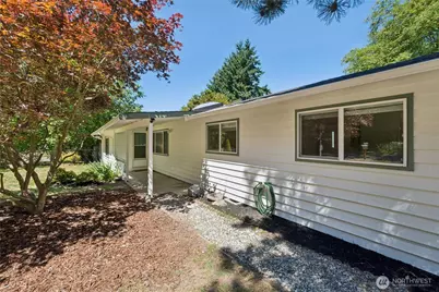 19520 Grannis Road, Bothell, WA 98012 - Photo 2