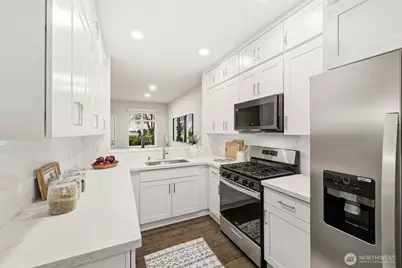 958 232nd Place NE, Sammamish, WA 98074 - Photo 12