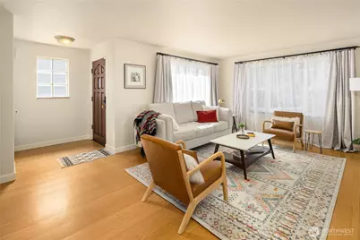 11252 Evanston Avenue N, Seattle, WA 98133 - Photo 16