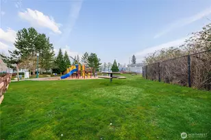 8360 22nd St NE, Lake Stevens, WA 98258 - Photo 24