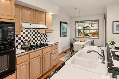 10142 NE 63rd Street, Kirkland, WA 98033 - Photo 10