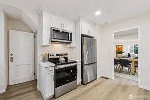 5607 5th Ave NE, Seattle, WA 98105 - Photo 10